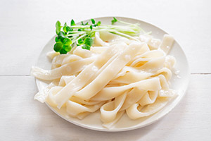 「SANTO RiverGate Villa & Spa」の締めのほうとう麺イメージ